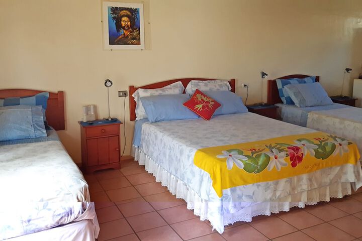 Room 2 of 37