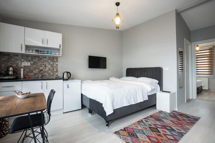 Room 14 of 50