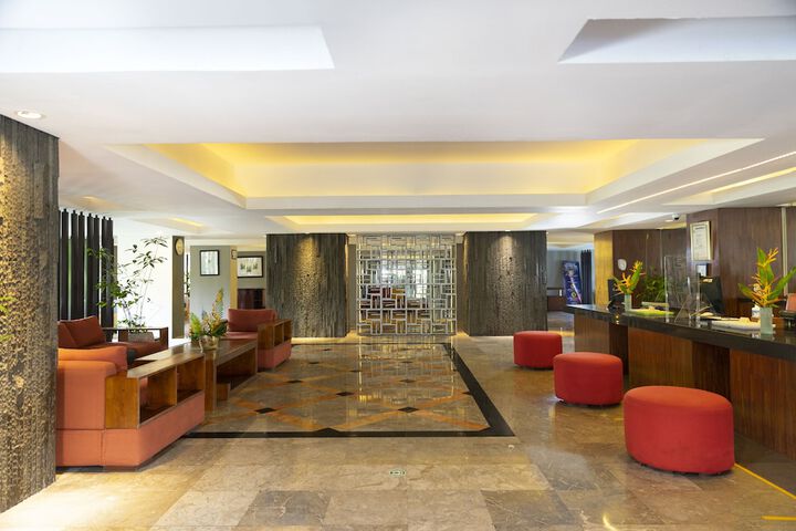 Hotel Interior 4 of 92