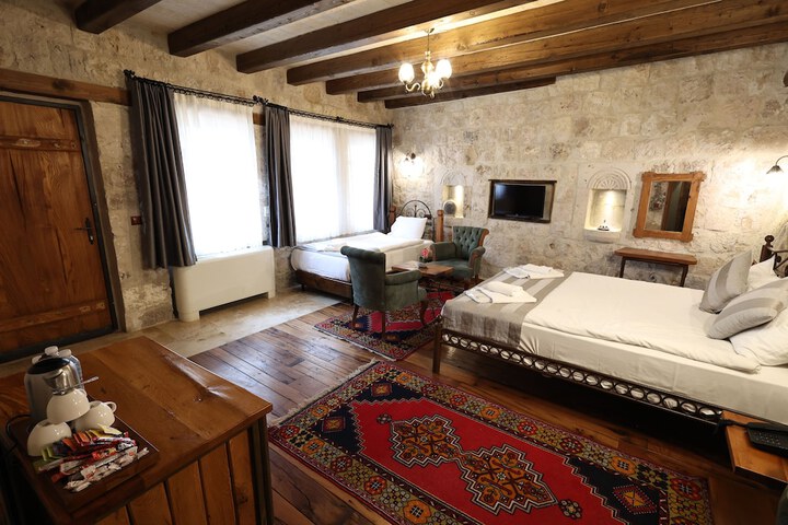 Room 45 of 108