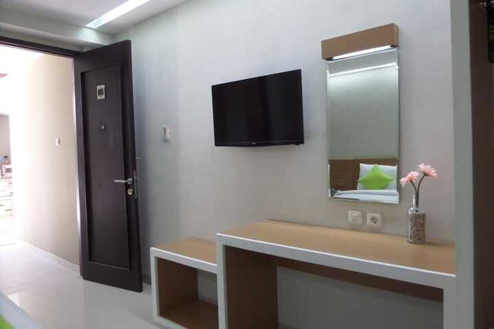Room 10 of 25