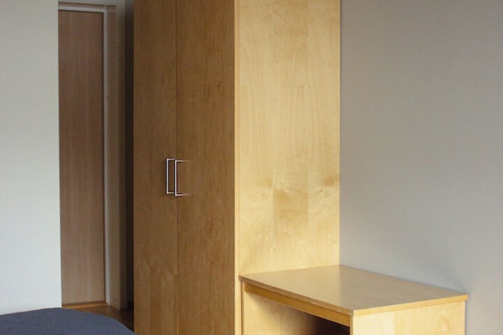 Room 25 of 49