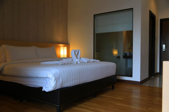 Room 10 of 39