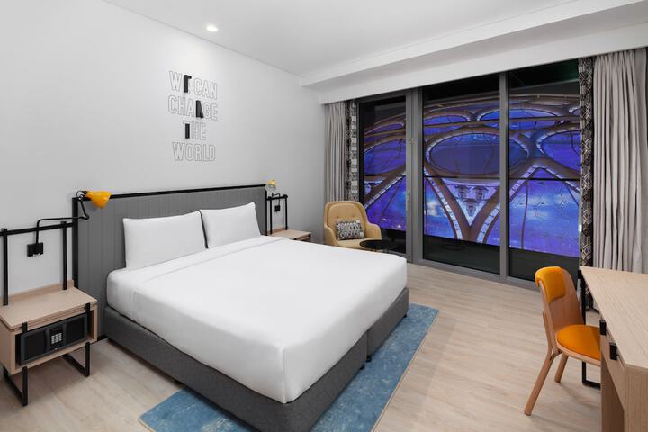 Room 2 of 24