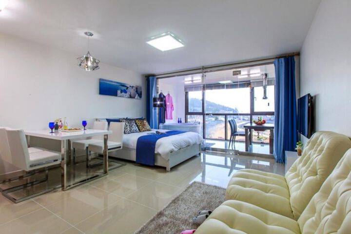 Room 95 of 116