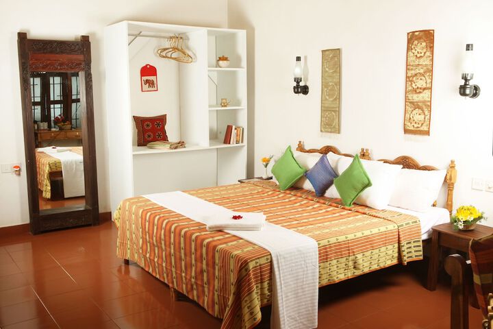 Room 5 of 34