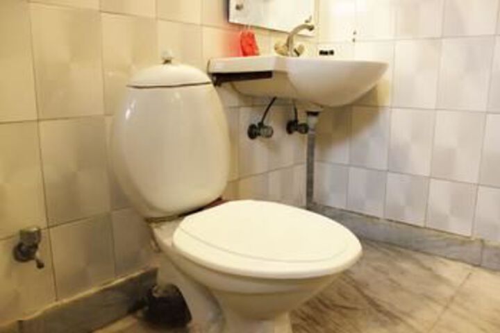 Room 4 of 23