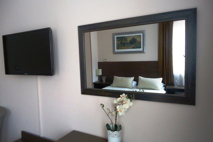 Room 19 of 53