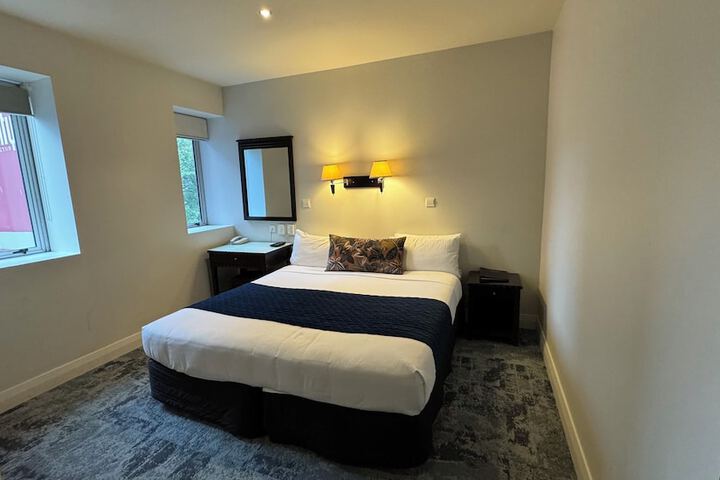 Room 65 of 116