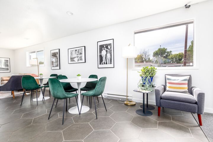 Hotel Interior 7 of 43