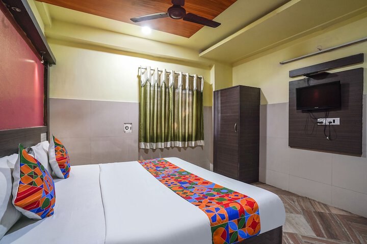 Fabhotel Sai National