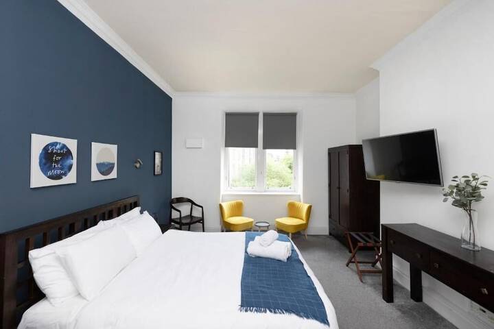 Room 42 of 68