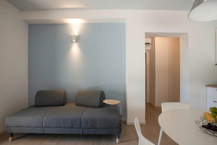 Room 27 of 131