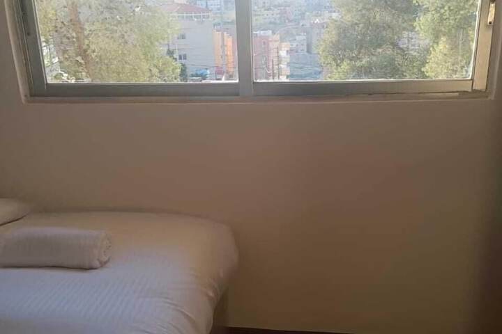 Room 21 of 29