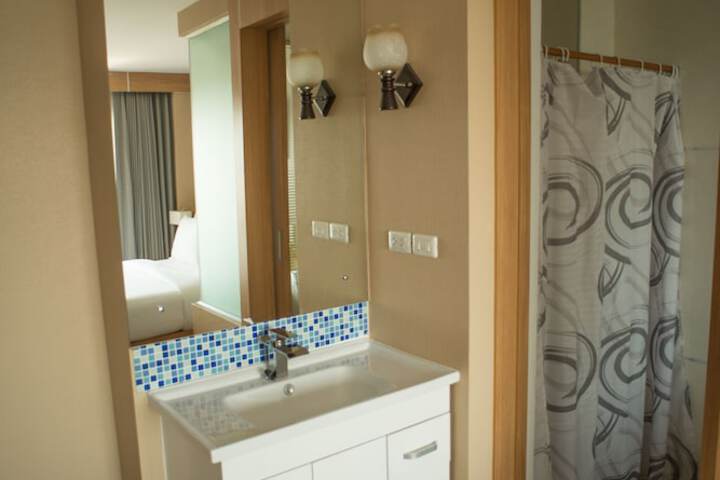 Room 16 of 23