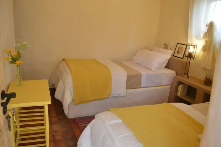 Room 5 of 17