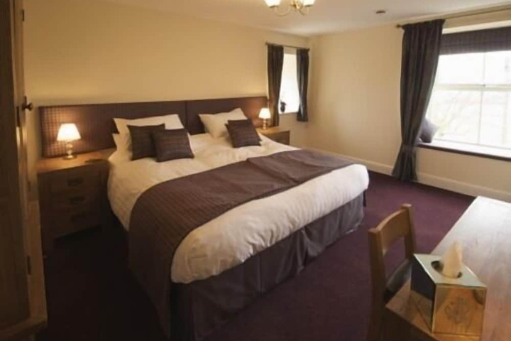 Room 4 of 22