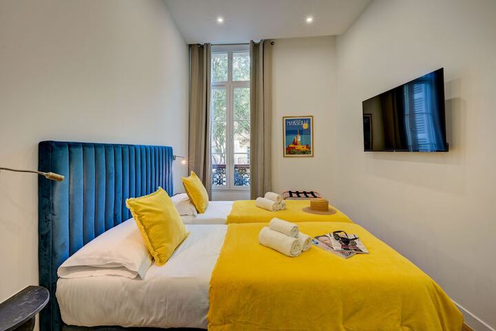 Room 15 of 42