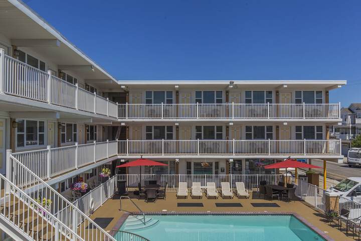 Hotel 53 of 57