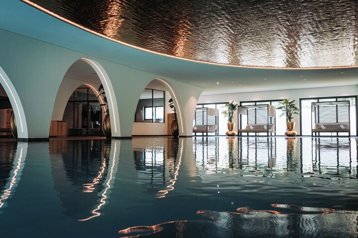 Pool 22 of 40