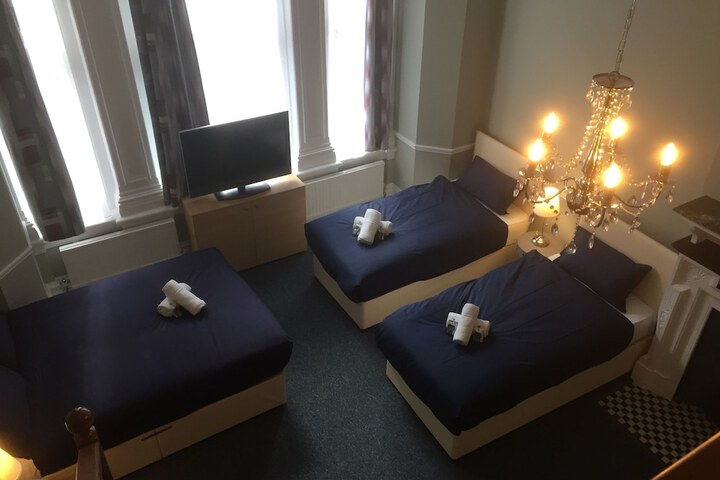 Room 56 of 283