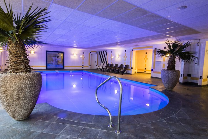 Pool 16 of 71