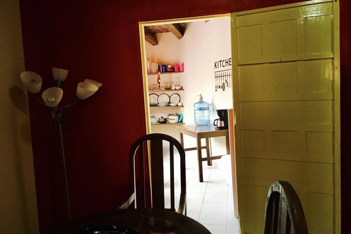 Room 11 of 11