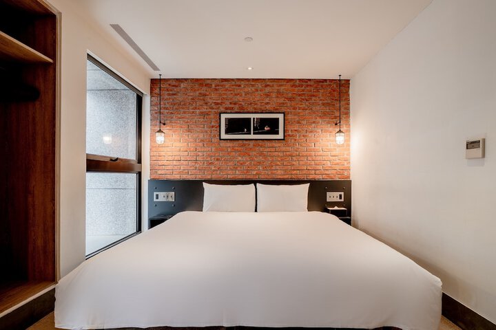 Room 11 of 55