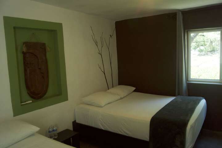 Room 38 of 106