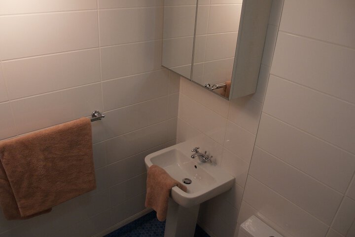 Room 25 of 27
