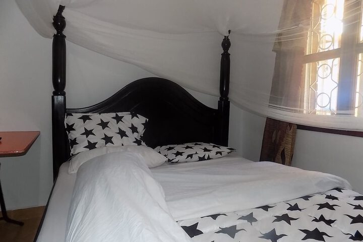 Room 3 of 11