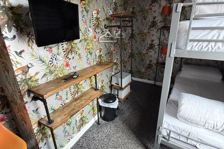 Room 65 of 114