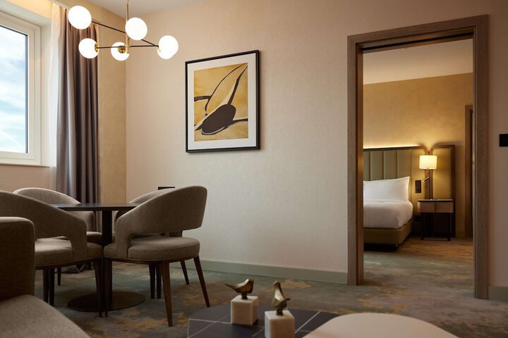 Room 73 of 190