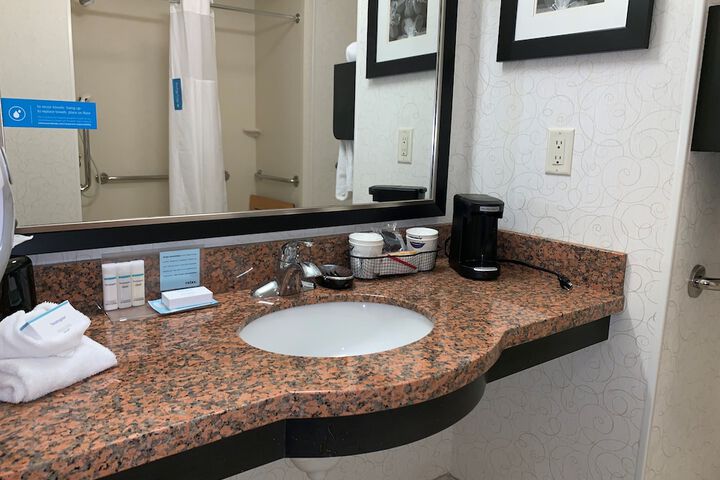 Bathroom sink