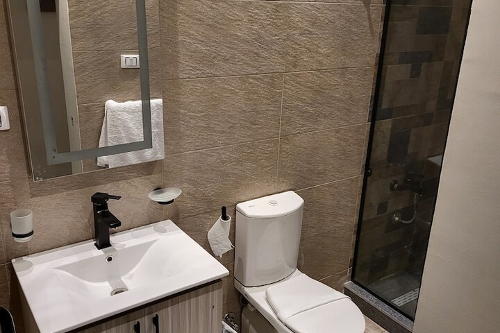 Room 42 of 55