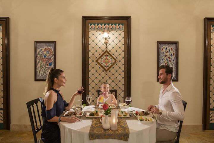 Dining 77 of 121