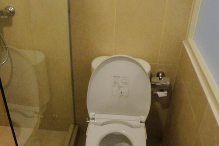 Clean Restrooms