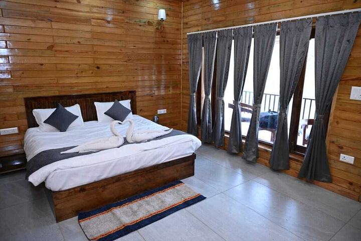 Room 7 of 29