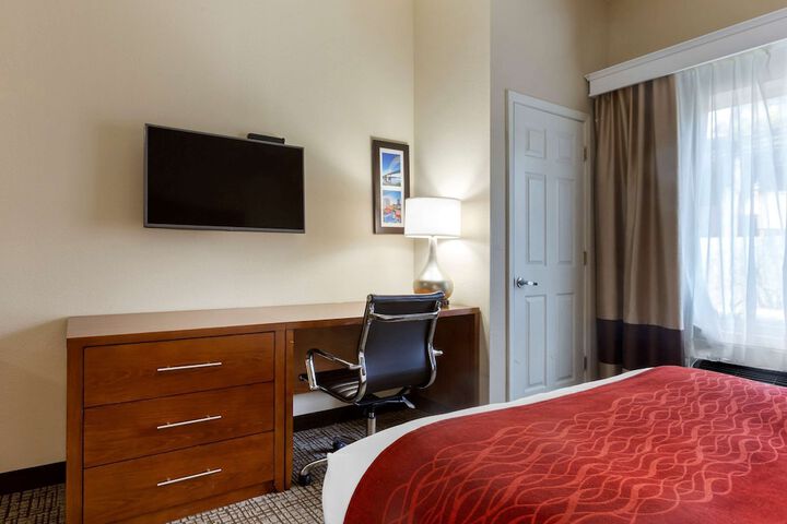 King and Queen Bed (1 of 9)