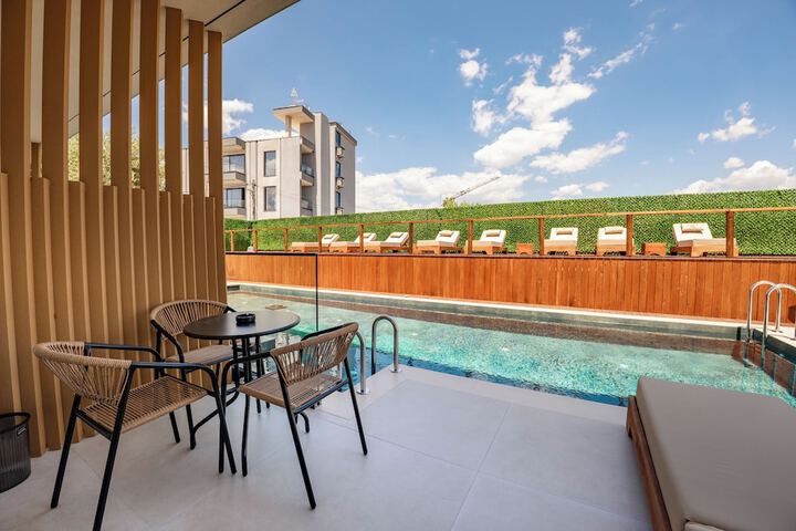 Terrace/Patio 148 of 244