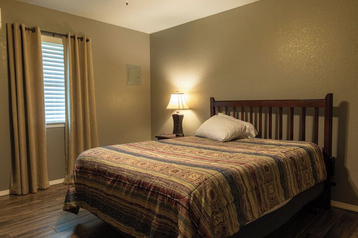 Room 297 of 917