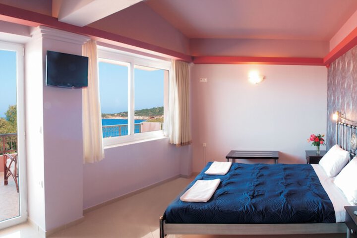 Room 26 of 48