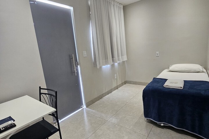 Room 17 of 57
