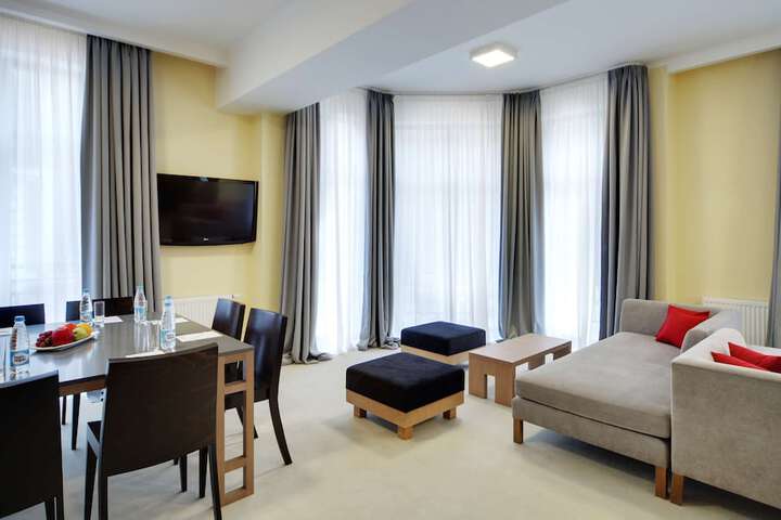 Room 20 of 91