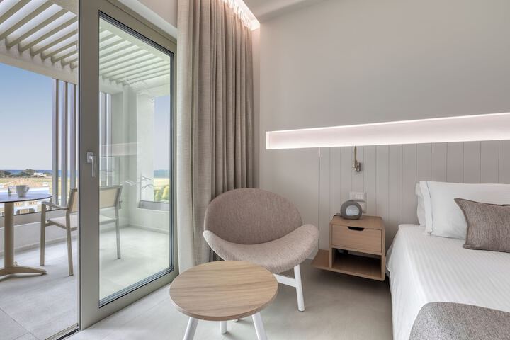 Room 44 of 245