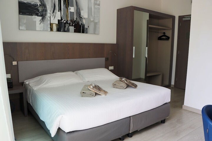 Room 29 of 80
