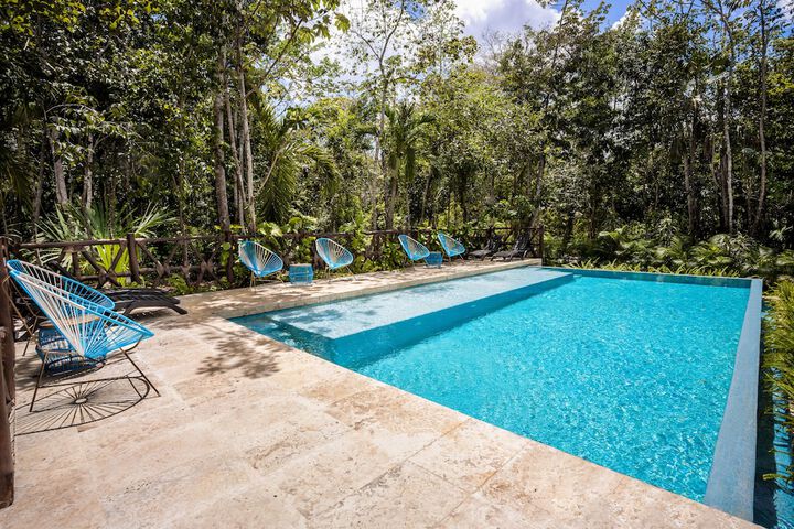 Pool 56 of 74
