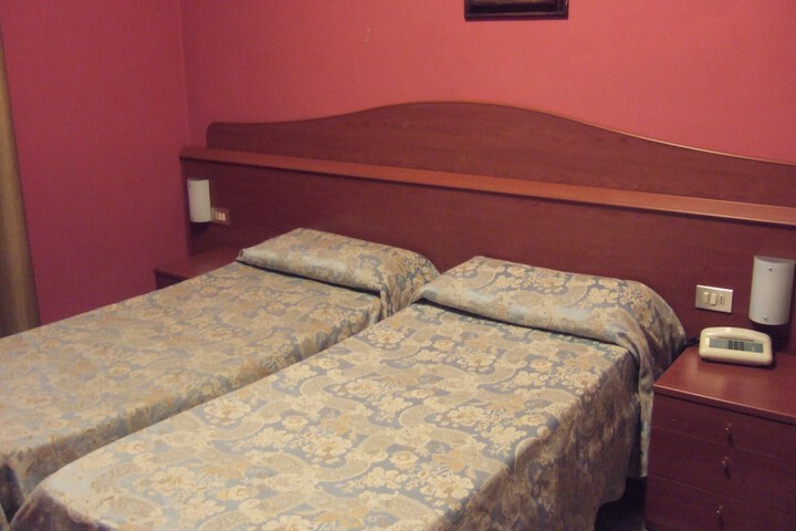 Room 10 of 45