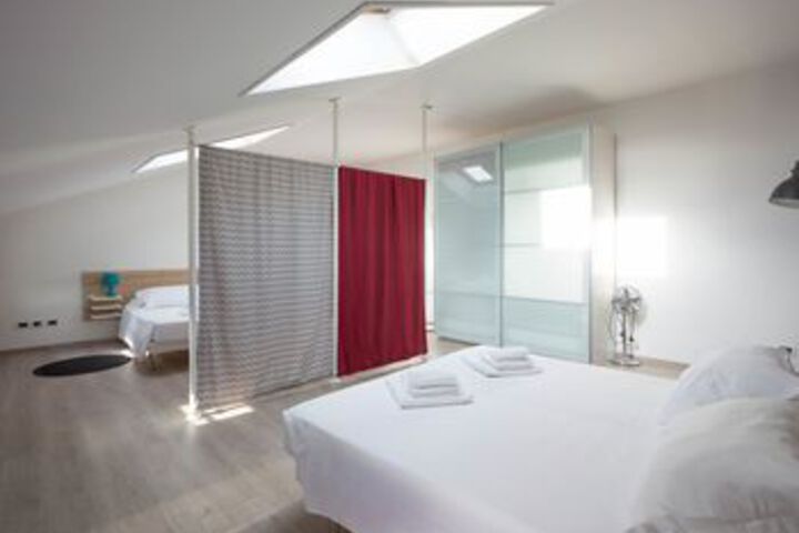 Room 6 of 22