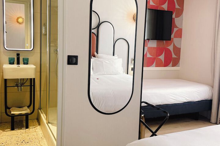 Room 21 of 39